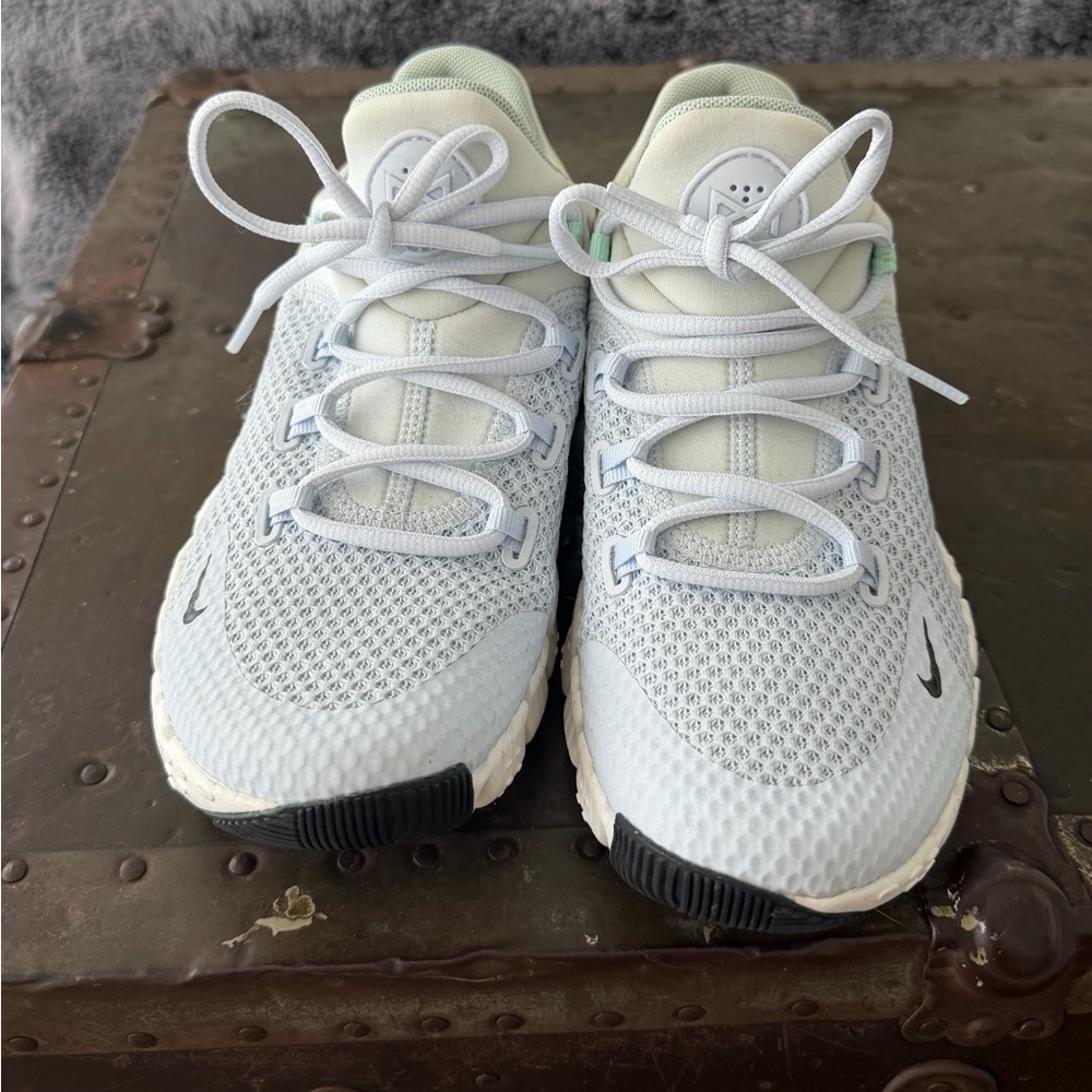 New Nike Metcon NEW WITHOUT TAGS light blue /mint green 8.5 CZ0596-001